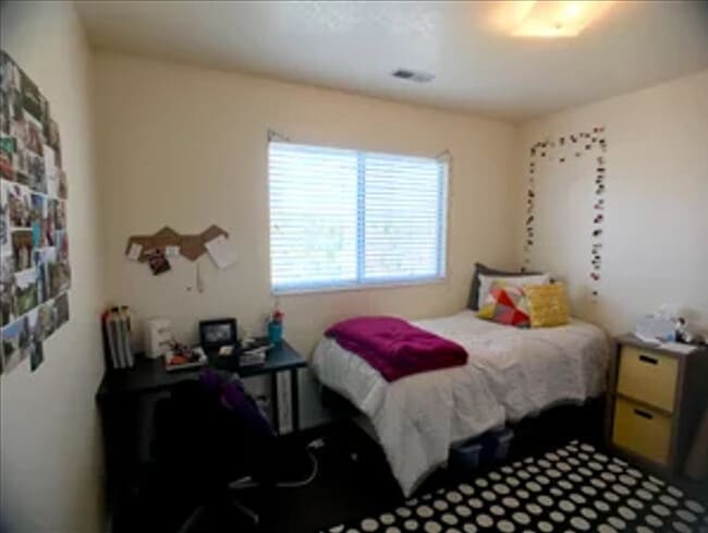 Building Photo - Brooklane Apartments