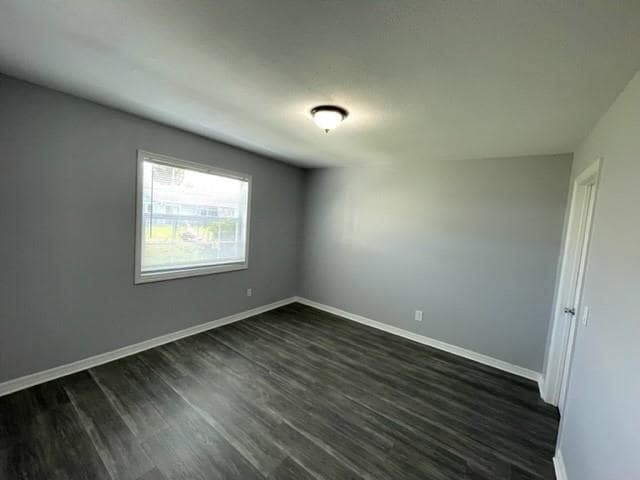 Building Photo - 705 Harland Ct