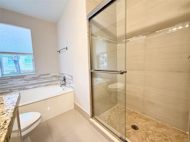 Building Photo - 1140 Oysterwood St