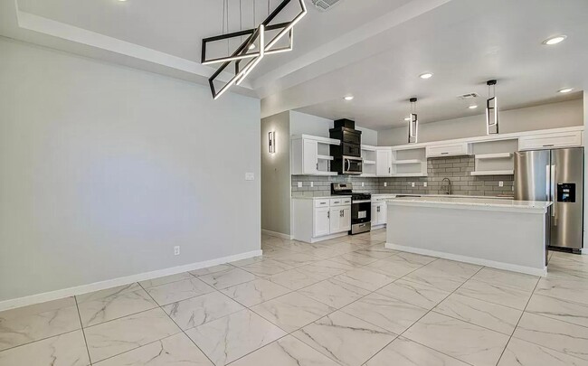 Building Photo - 8937 Mount Rushmore Ln