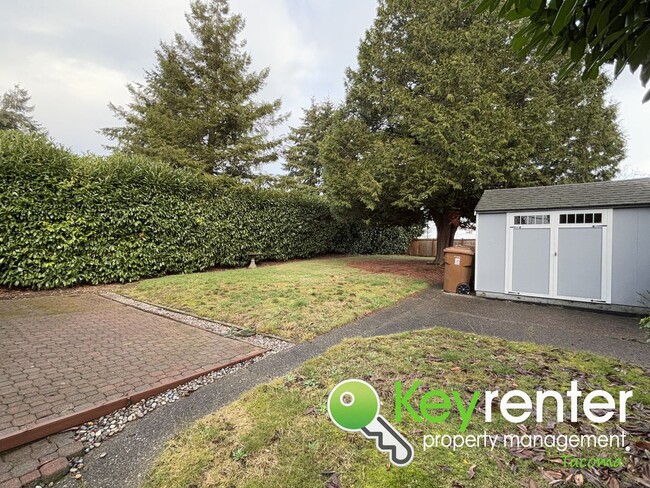 Building Photo - Beautiful bungalow home in Tacoma, WA!