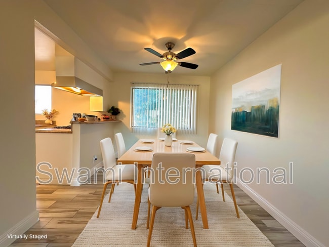 Building Photo - 25532 1/4 Oak St.