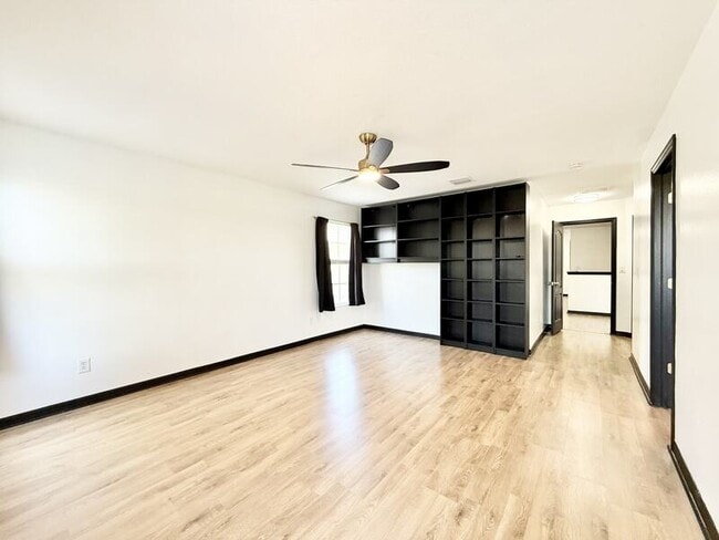 Building Photo - 4978 White Sanderling Ct