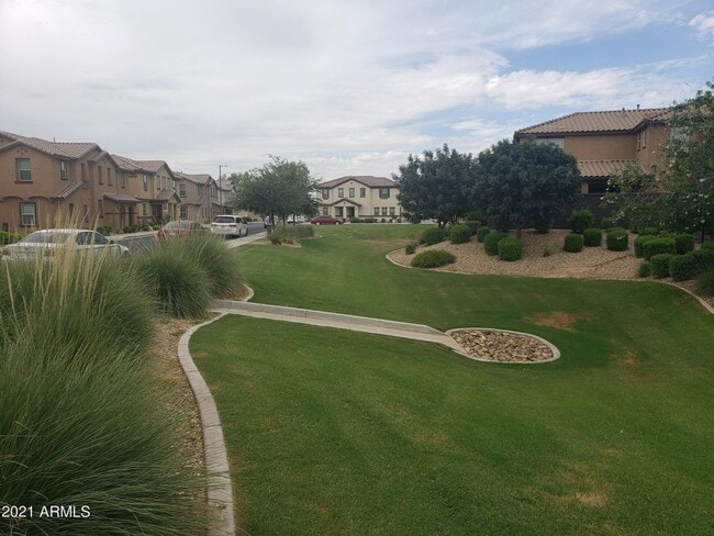 Building Photo - 16345 W Latham St