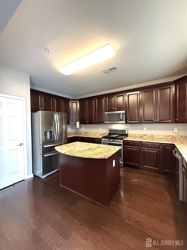 Building Photo - 1305 Hudson Cir
