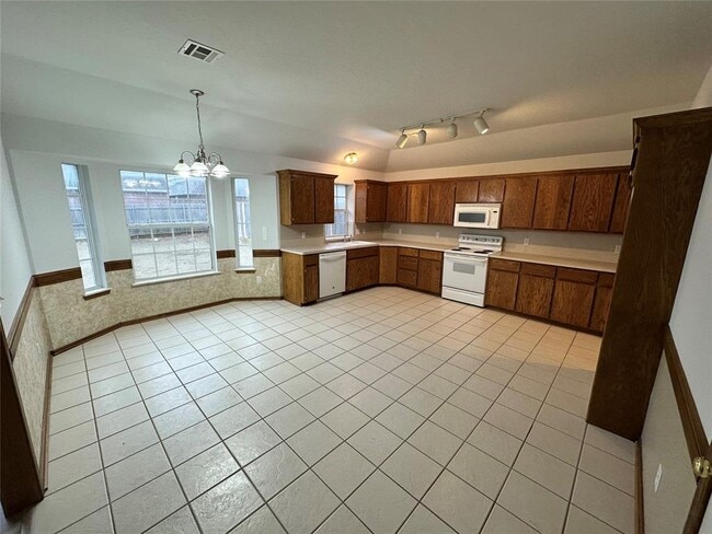 Building Photo - 628 NW 21st St