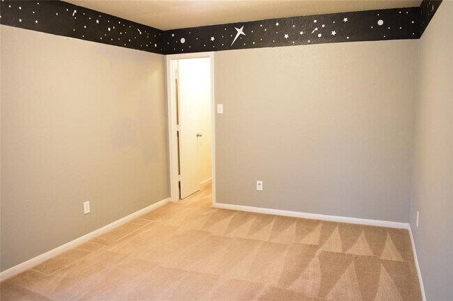 Building Photo - 18910 Windy Stone Dr