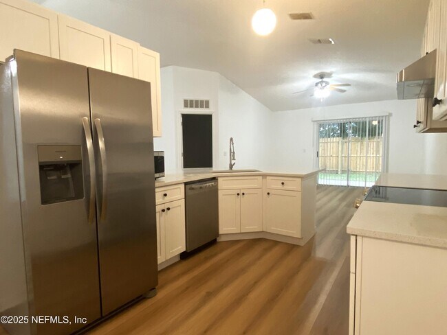 Building Photo - 11565 Whisperingbrook Ln