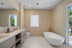 Building Photo - Atlantic Boulevard, Sunny Isles Beach, FL ...