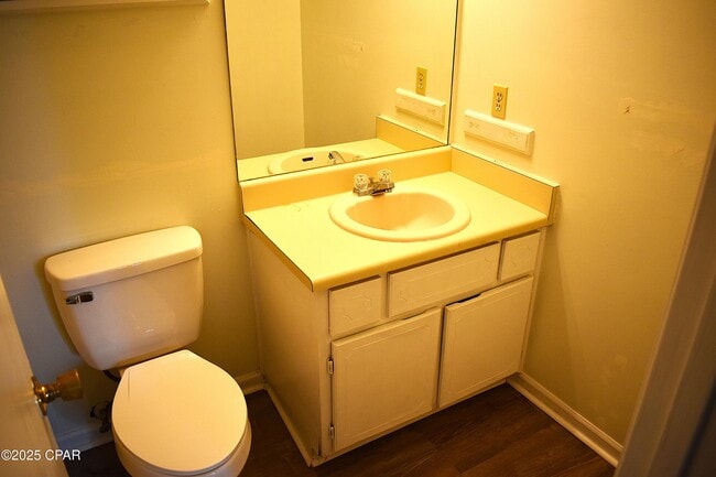 Building Photo - 3722 Burnham Way