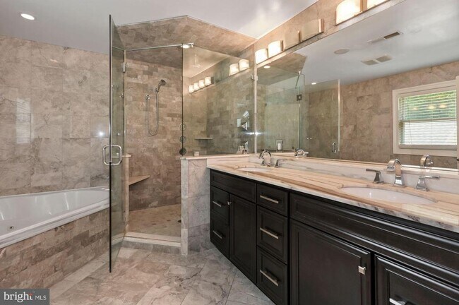 Building Photo - 6005 Selvyn Rd