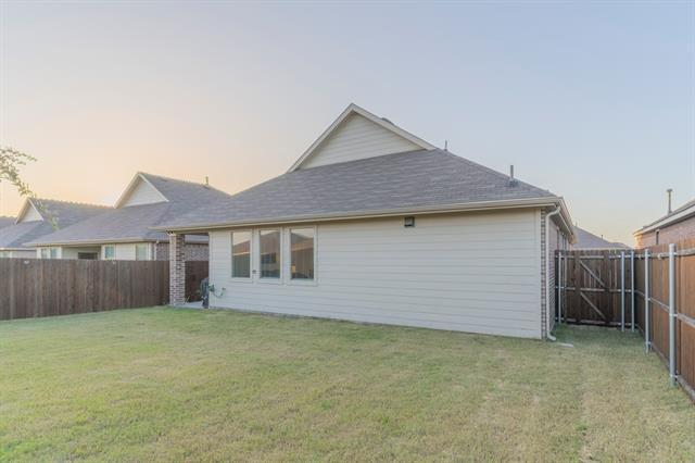 Building Photo - 2106 Fimbry dr