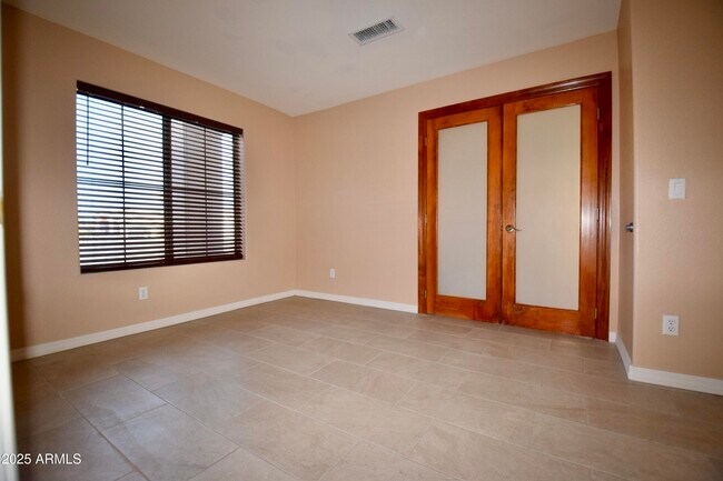 Building Photo - 4643 E Goldfinch Gate Ln