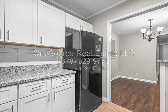 Building Photo - 1806 Augusta Dr