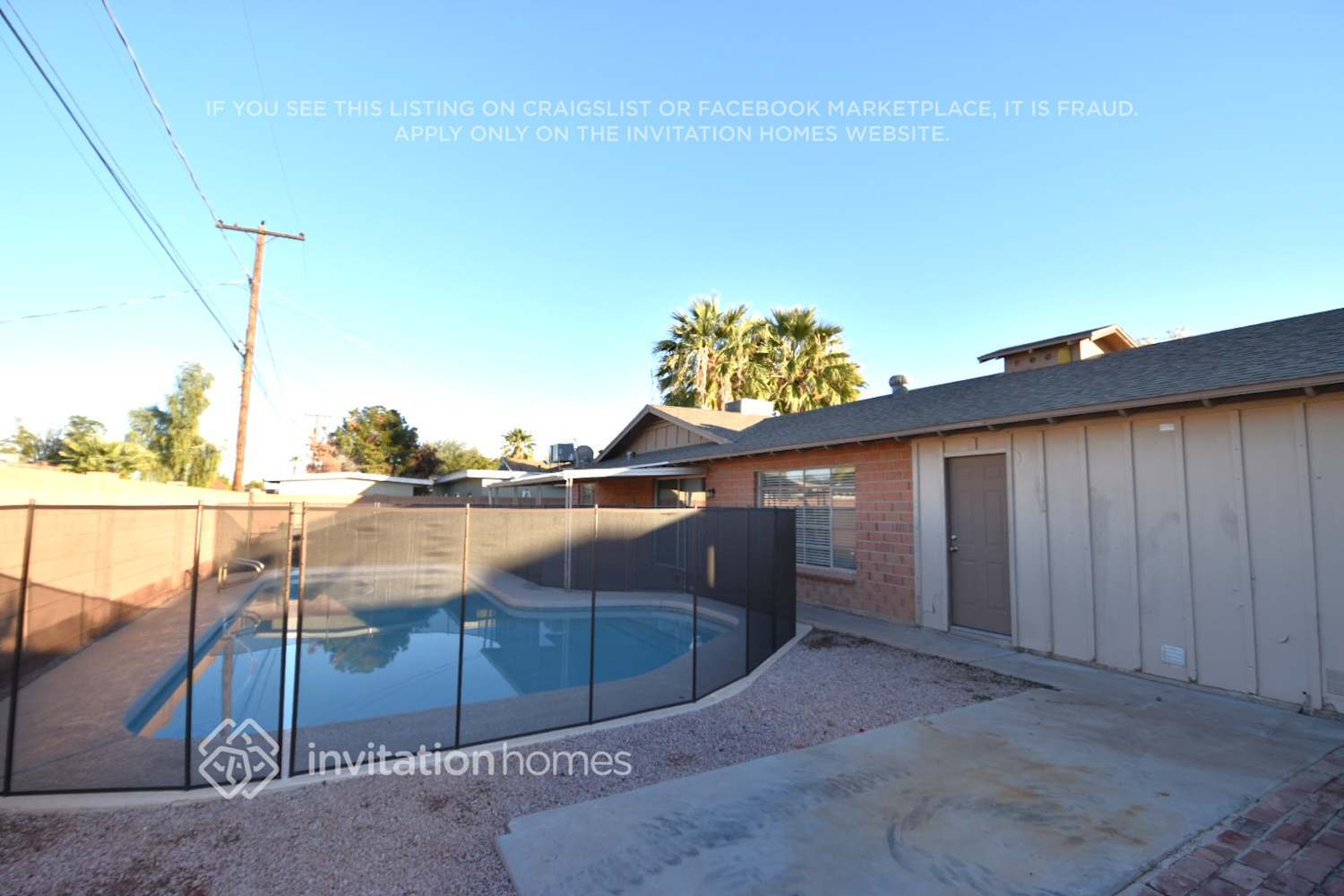 Building Photo - 8430 E Oak St