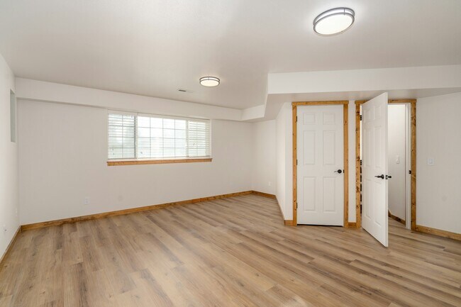 Building Photo - 9705 N Ptarmigan Dr