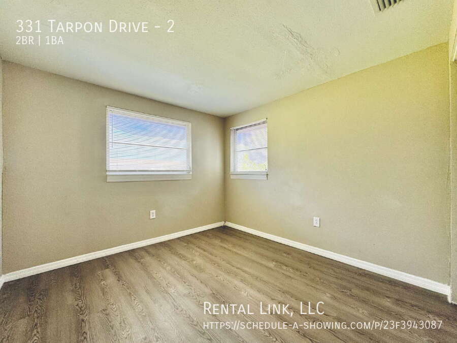 Building Photo - 331 Tarpon Dr