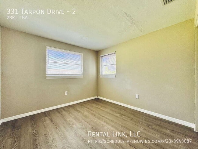 Building Photo - 331 Tarpon Dr