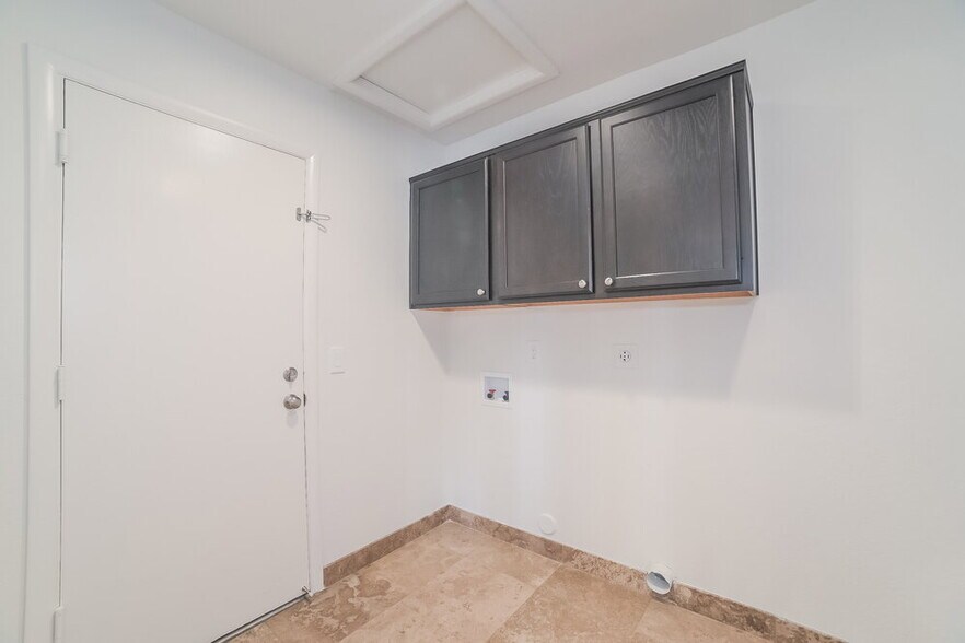 Building Photo - 24022 N 38th Ln