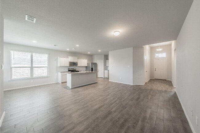 Building Photo - 8637 Centerboard Ln