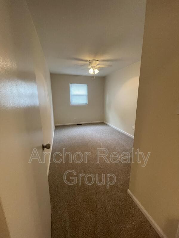 Building Photo - 2226 Sedgewick Dr