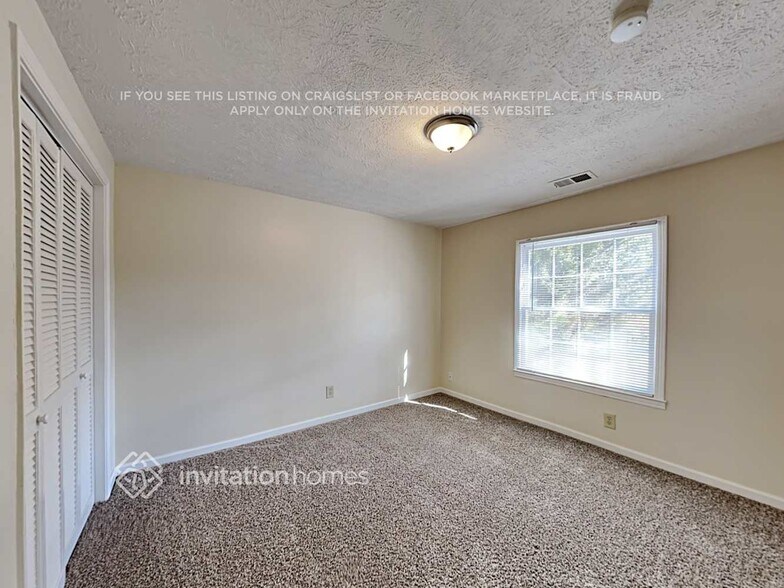 Building Photo - 6512 Cox Dr