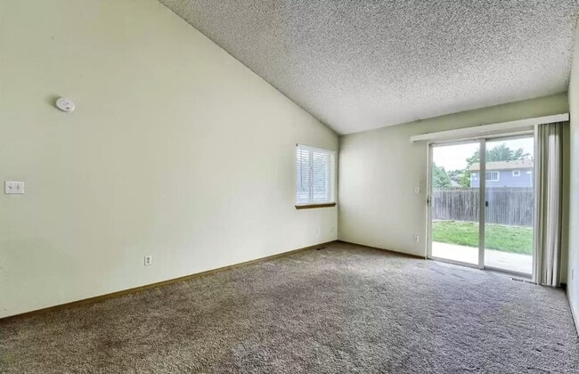 Building Photo - Spring Creek Meadows 3 Bed 2 Bath House wi...