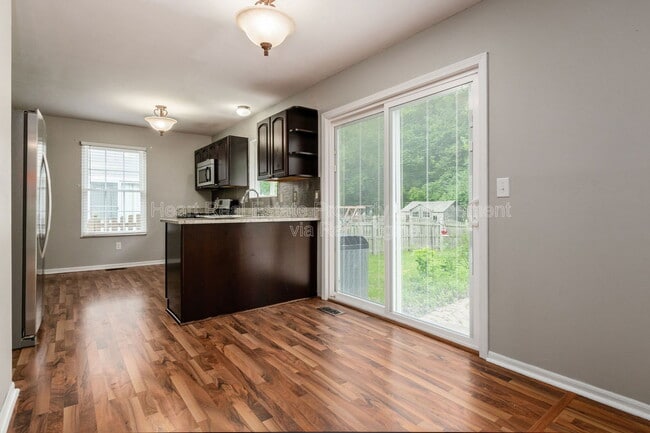 Building Photo - 1750 Jupiter Ave