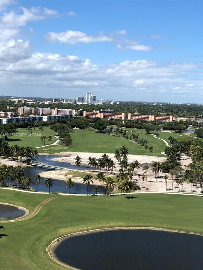 Building Photo - 1755 E Hallandale Beach Blvd