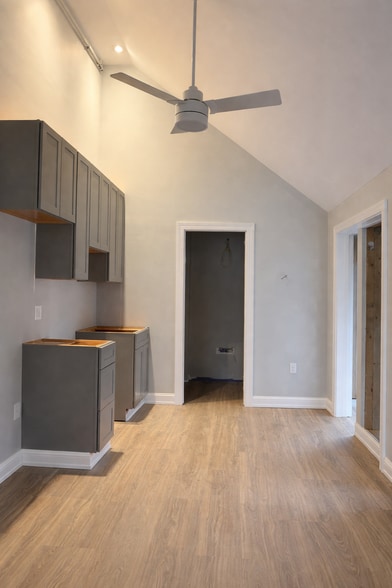 Building Photo - 31 Marble Ave