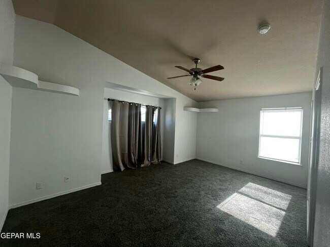 Building Photo - 4029 Hueco Land Ln