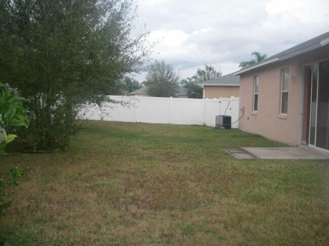 Building Photo - 9240 Black Hawk Ct