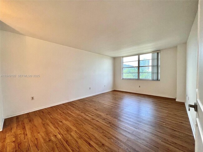 Building Photo - 2851 NE 183rd St