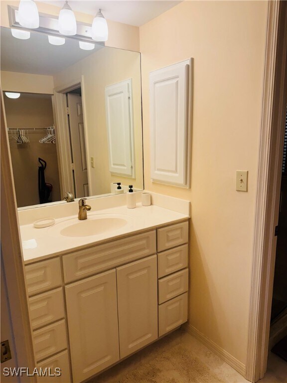 Building Photo - 6760 Pelican Bay Blvd