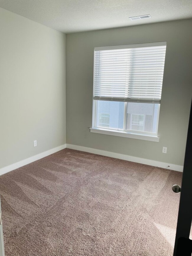 Building Photo - New Construction Condominium in Prime Riverton Location