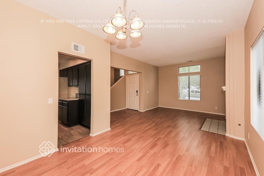 Building Photo - 25983 Whispering Wind Ct