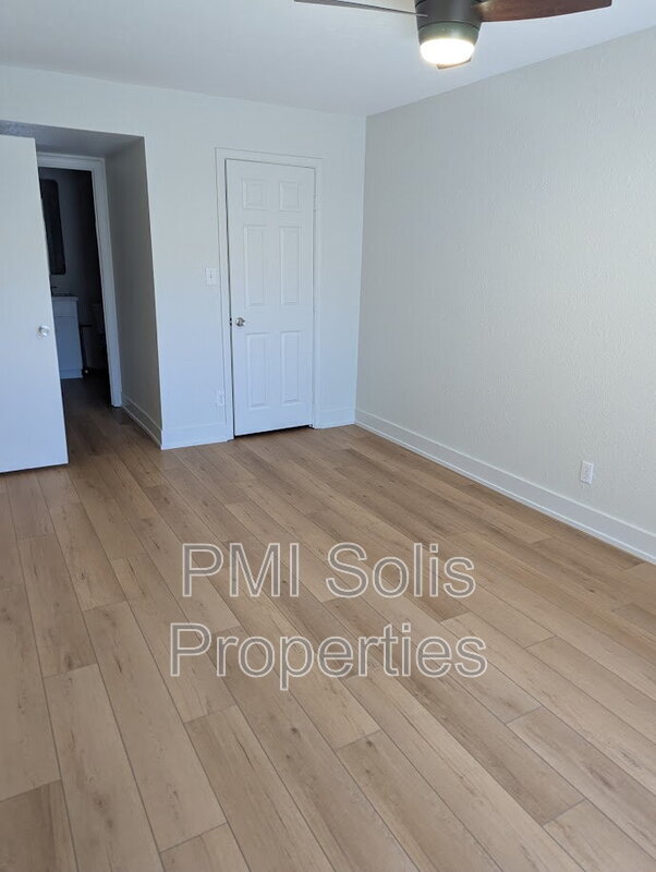 Building Photo - 18036 N 45th Ave