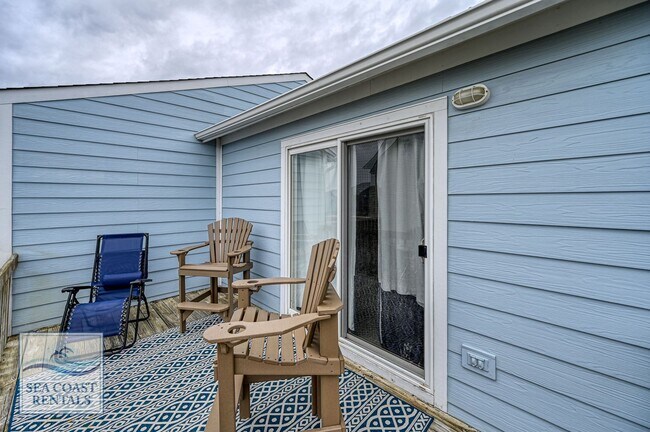 Building Photo - FULLY FURNISHED OFF-SEASON MONTHLY RENTAL ...