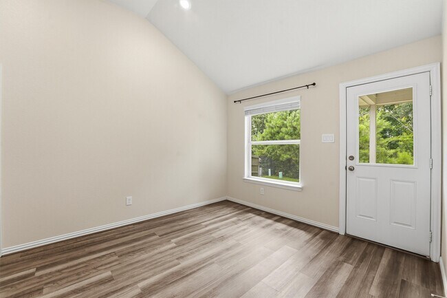 Building Photo - 28106 Aspen Horizon Dr