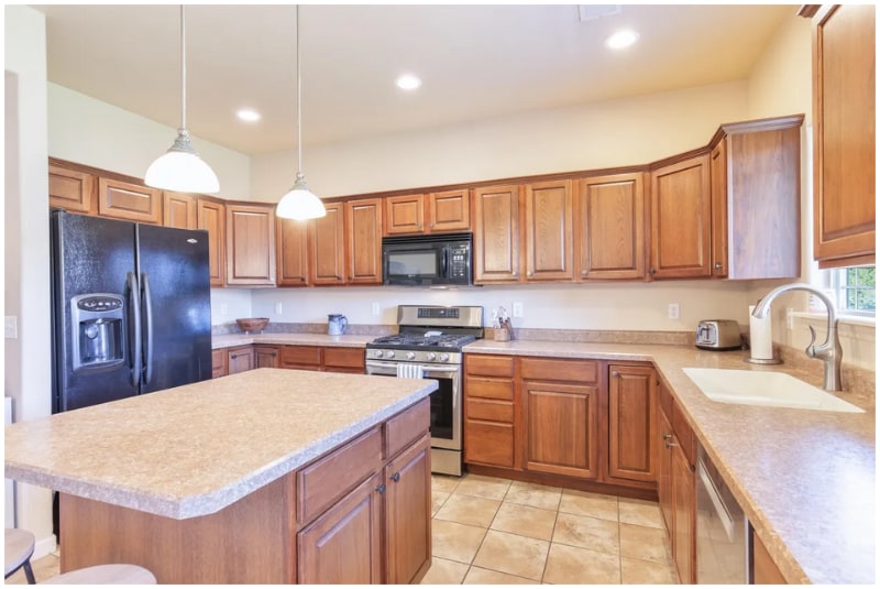 Building Photo - 829 Montclair Dr