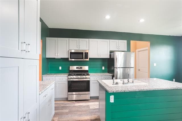 Building Photo - 392 Calle Cedro Dr