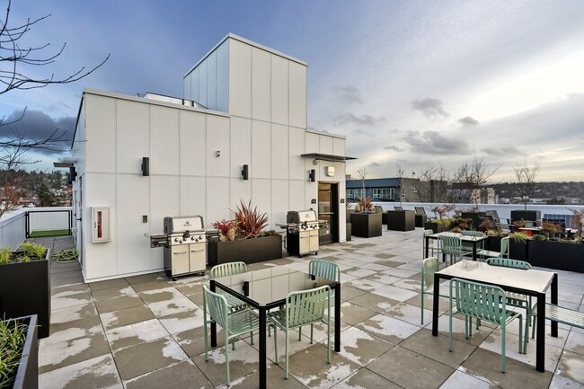 Interior Photo - Carrick