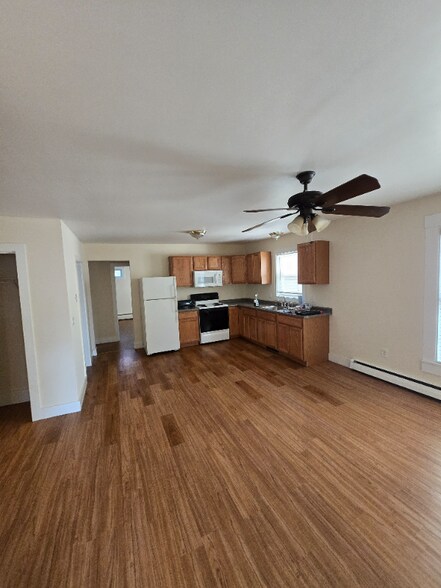 Building Photo - 15 Jackson St