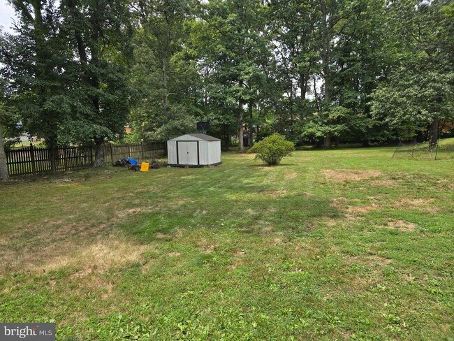 Building Photo - 8313 Gibbons Dr