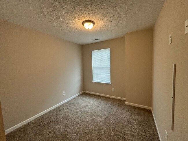 Building Photo - 117 Jean Alyne Dotson Dr.