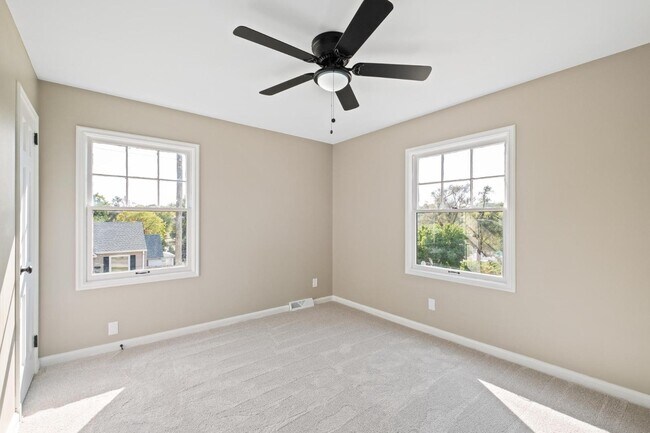 Building Photo - 3501 N 54th St
