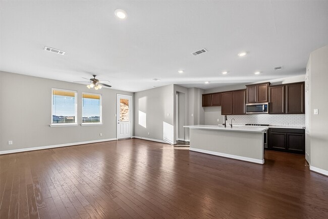 Building Photo - 2131 Islawild Wy