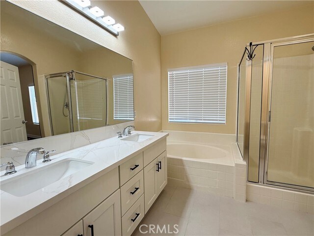 Building Photo - 17210 Volante Ct
