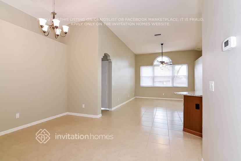 Building Photo - 6127 Weatherwood Cir