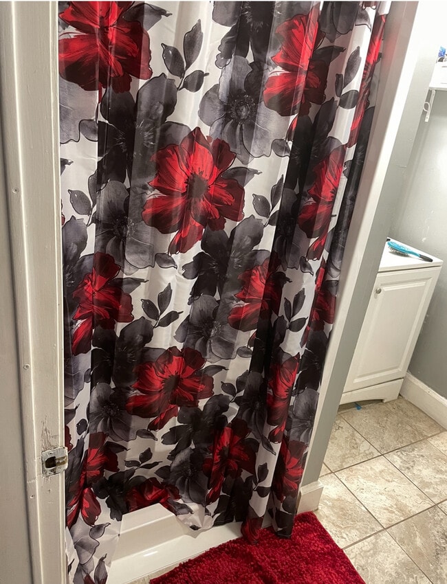 Building Photo - Fuller Properties